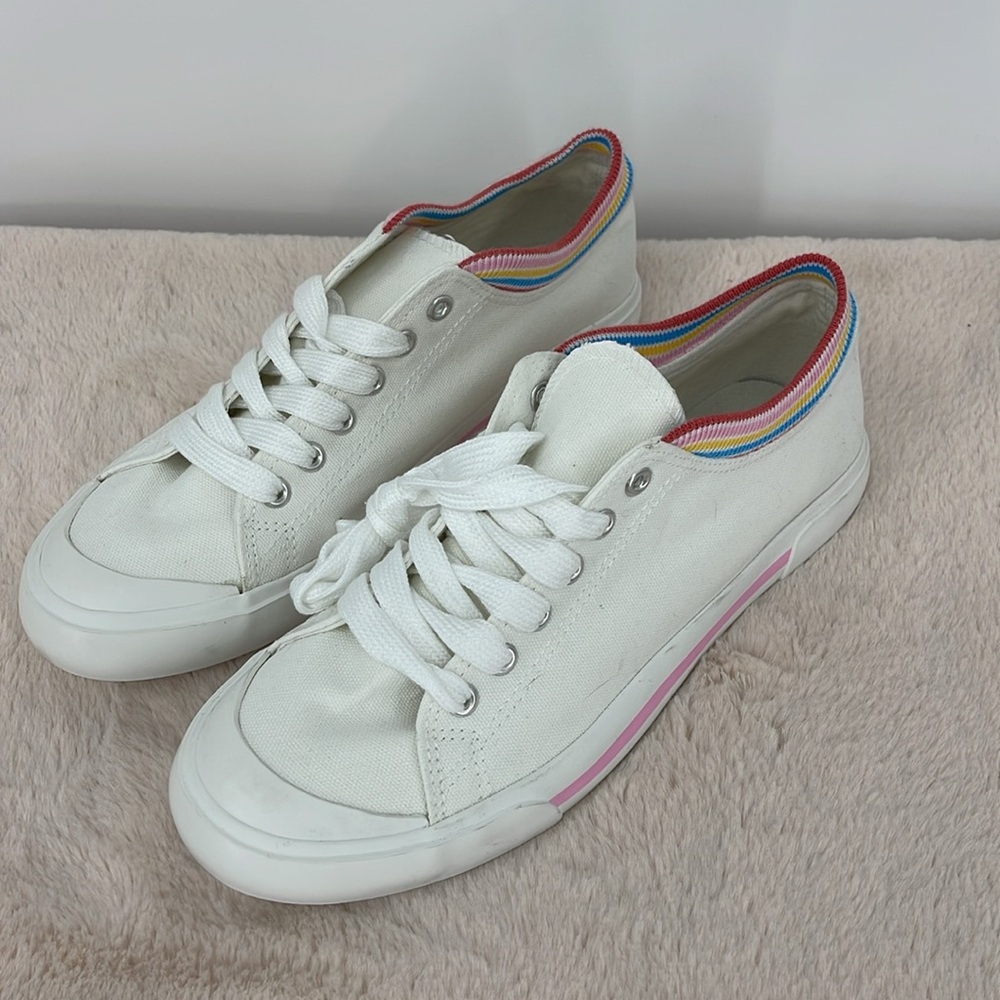 AMERICAN EAGLE WOMENS SIZE 10 White Canvas Sneakers with Rainbow Trim - Picture 2 of 7